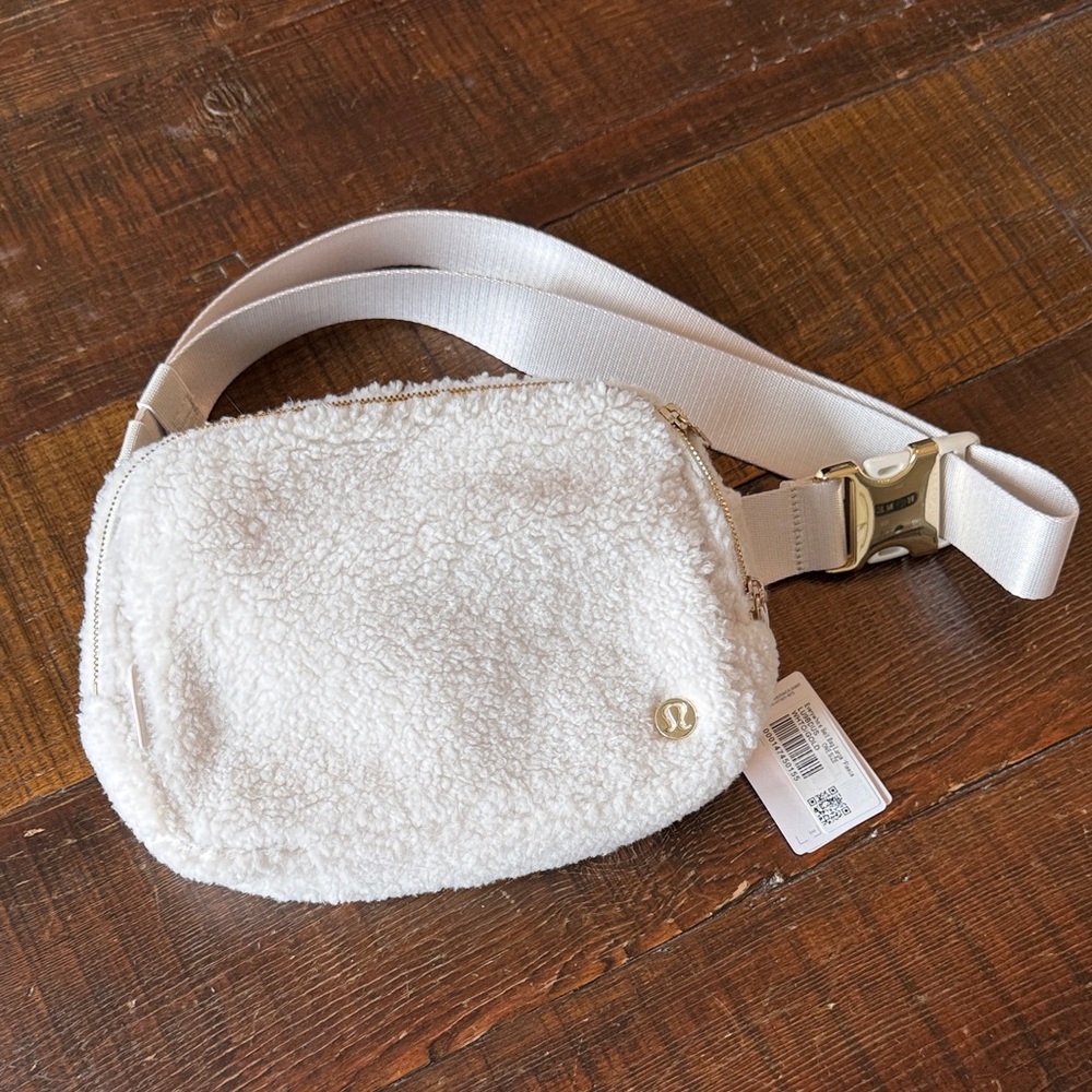 lululemon athletica Cream Sherpa Crossbody Belt Bag